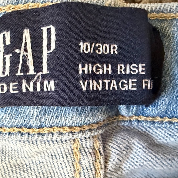 GAP Women's Straight Leg Jeans in Light Blue - Picture 3 of 6